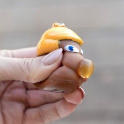 Klíčenka Poo Trump